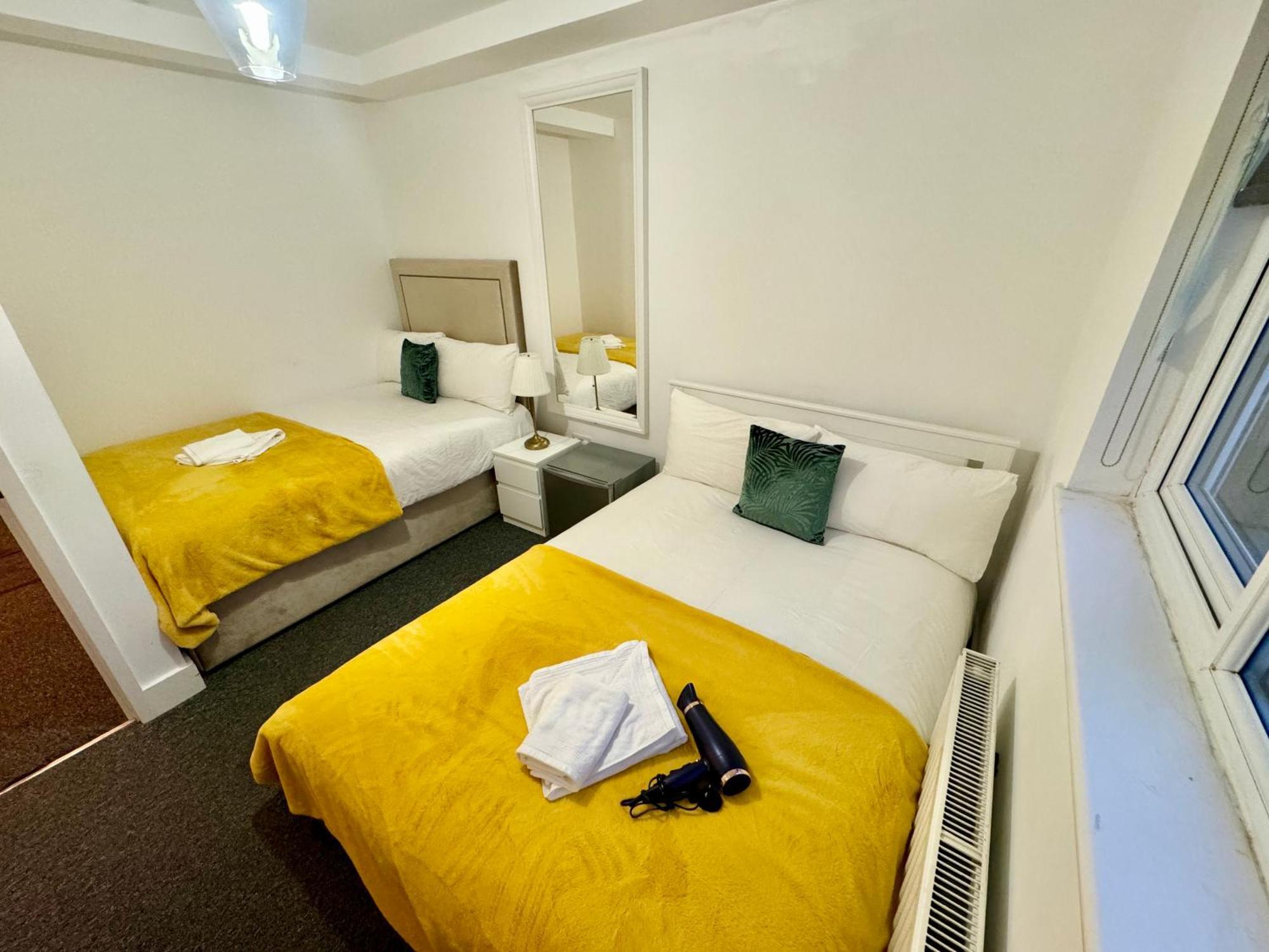 Cosmopolitan Comfort Private Bedrooms In Euston 106 London Eksteriør billede
