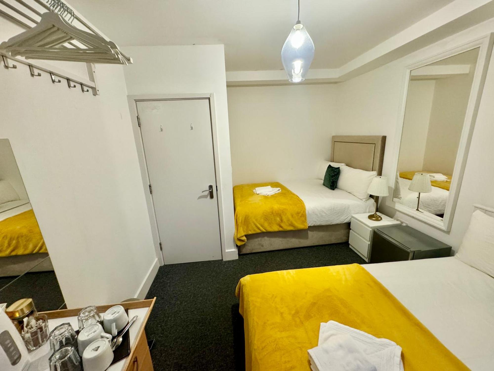 Cosmopolitan Comfort Private Bedrooms In Euston 106 London Eksteriør billede