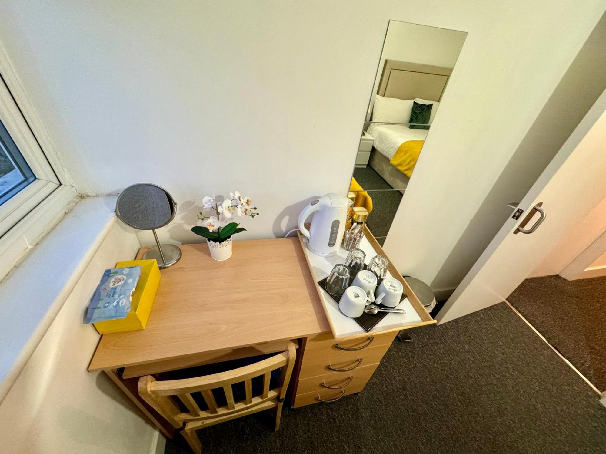 Cosmopolitan Comfort Private Bedrooms In Euston 106 London Eksteriør billede