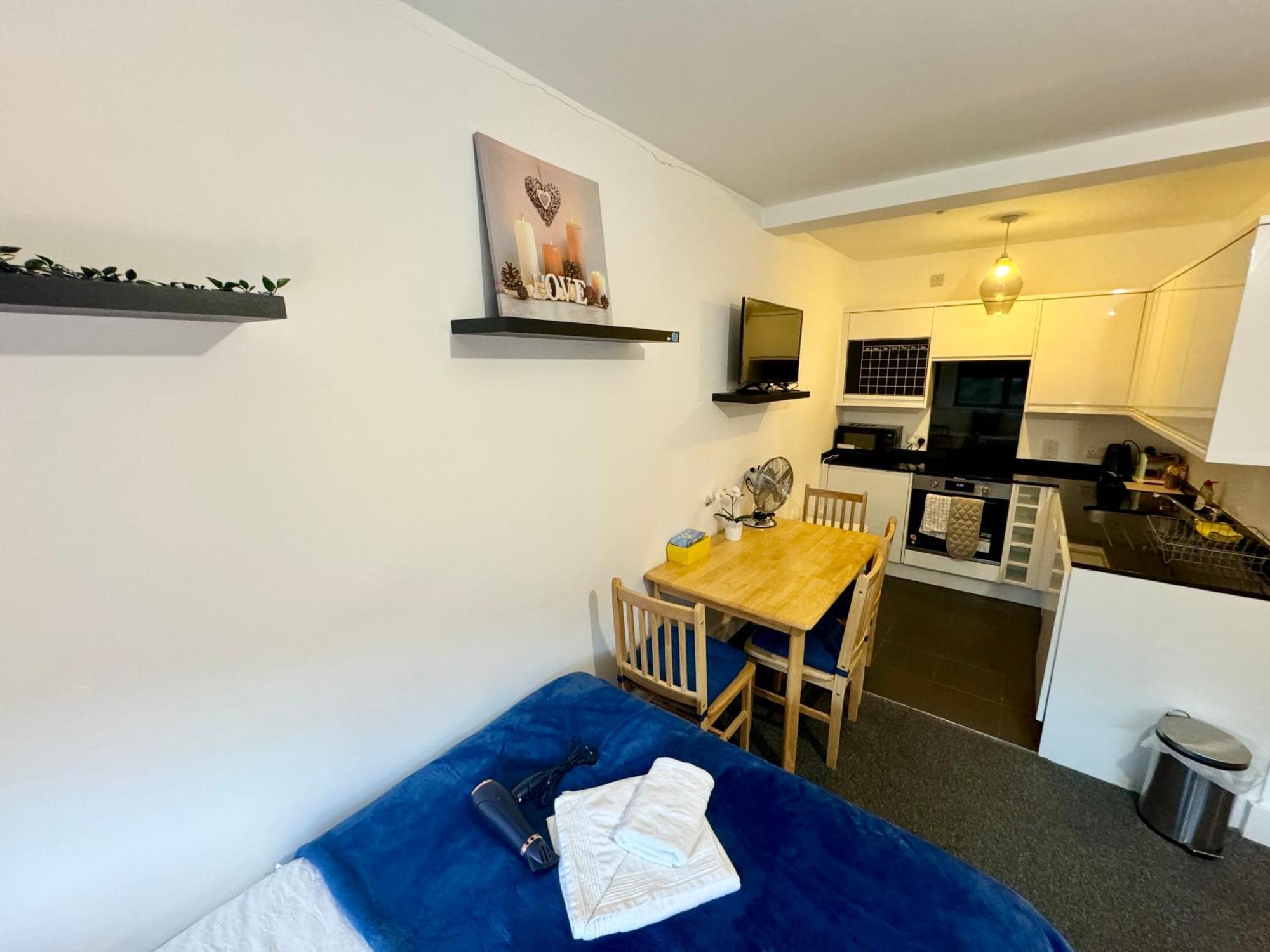 Cosmopolitan Comfort Private Bedrooms In Euston 106 London Eksteriør billede